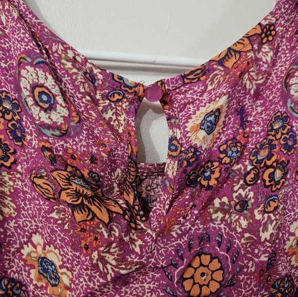 NWT! jones New York Multicolor Floral Blouse! - Picture 6 of 6